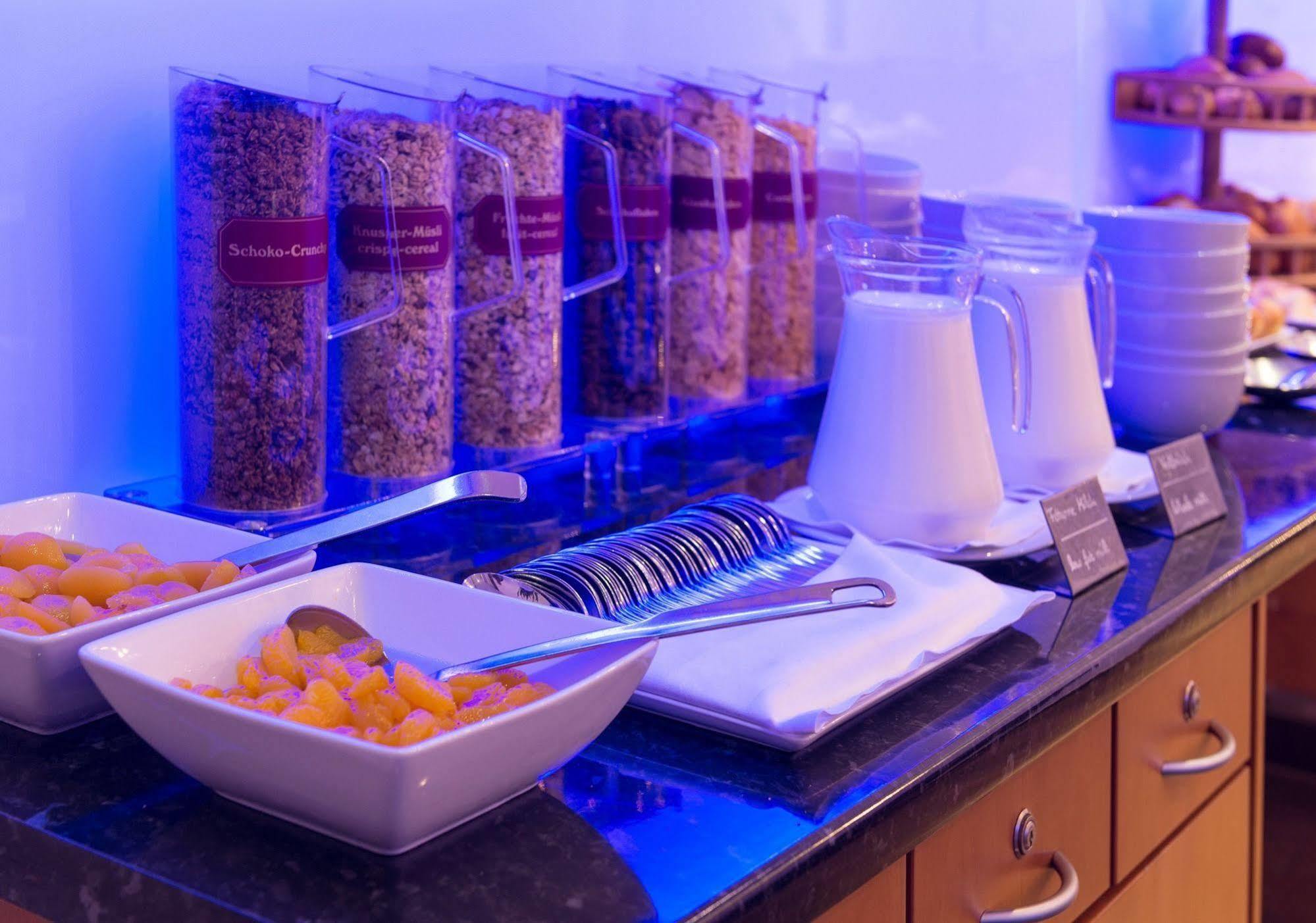 מלון Courtyard By Marriott דורטמונד מראה חיצוני תמונה